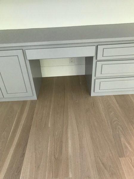 Wide-plank oak in study — Pacific Palisades, 2021